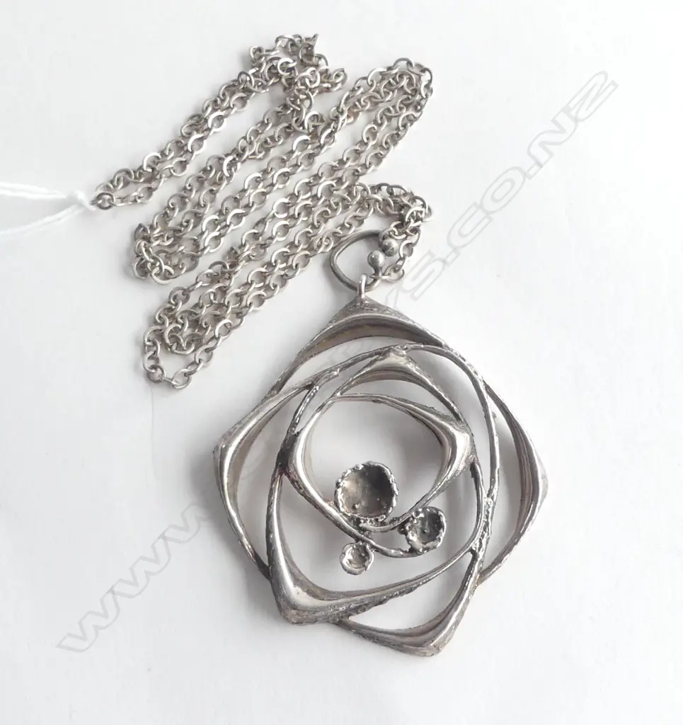 KARL LAINE & STEN VINTAGE NORDIC SILVER PENDANT ON CHAIN c1974 22gms Image 1++