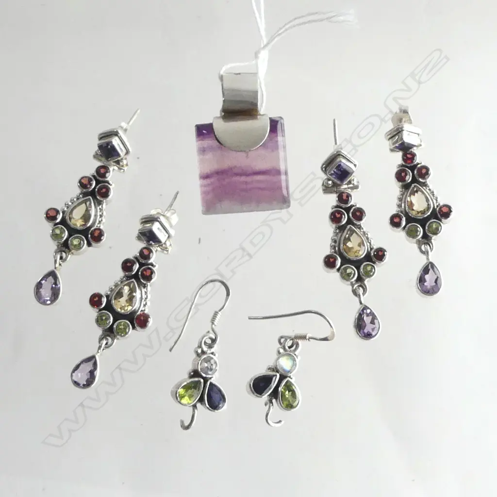 3 PRS SILVER GEM SET EARRINGS & PENDANT. Amethyst etc Image 1++