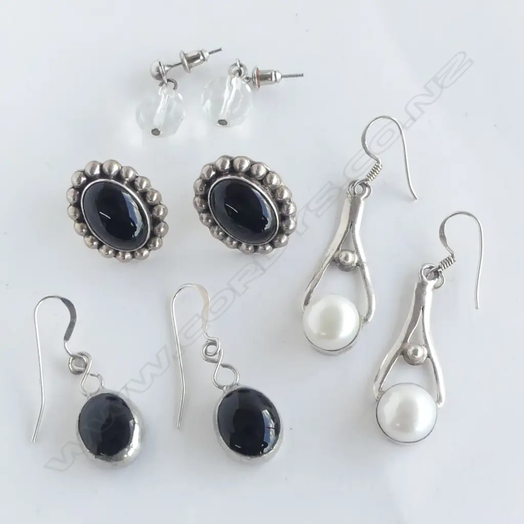 4 PRS SILVER EARRINGS; PEARL, 2x BLACK GLASS? ETC Image 1++