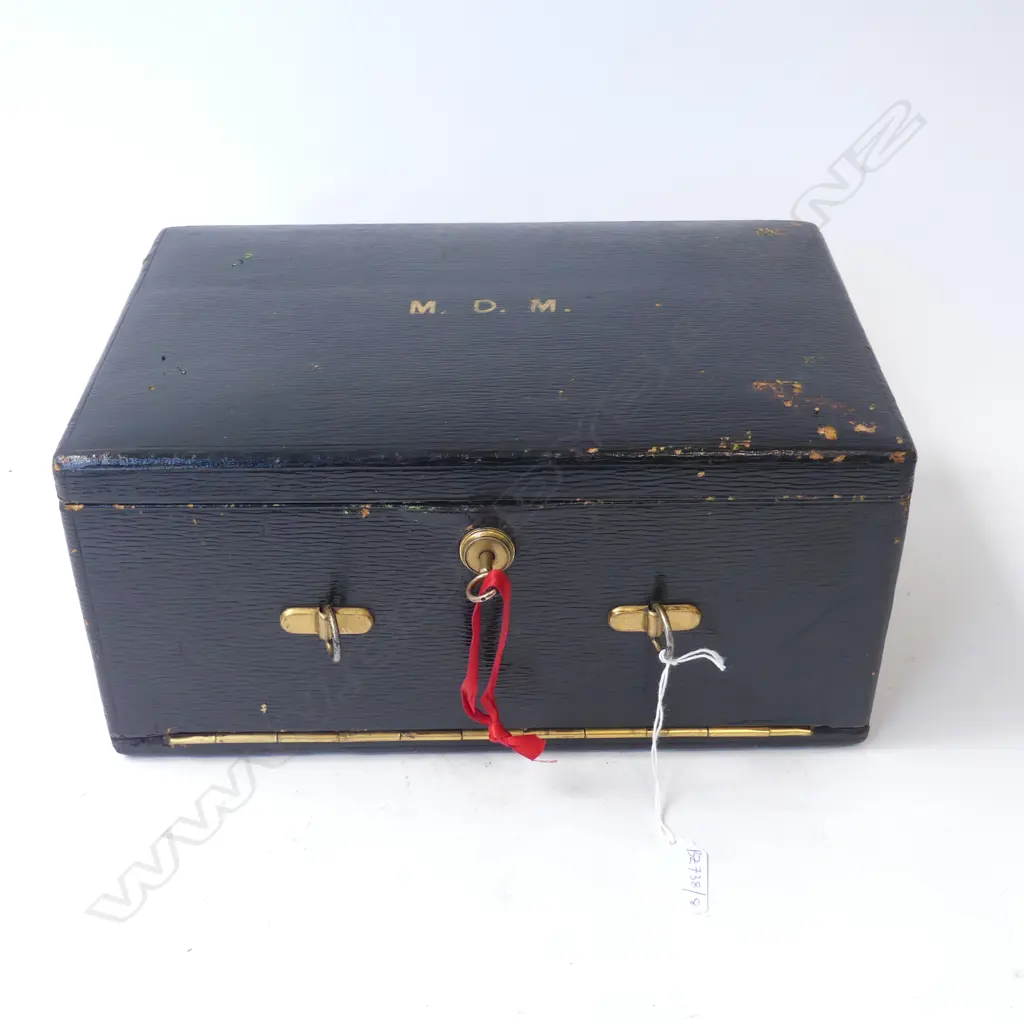 VINTAGE JEWELLERY BOX 305x205x145mm Image 1++