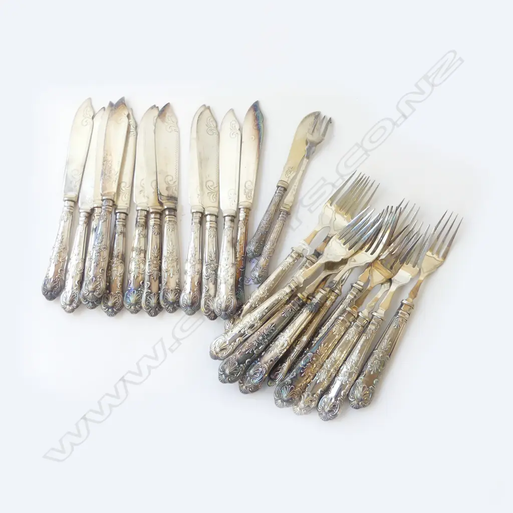 27 PCE 12 PLACE STG SILVER HANDLED FISH SET + 3 EXTRAS, SHEFFIELD 1935 Image 1++