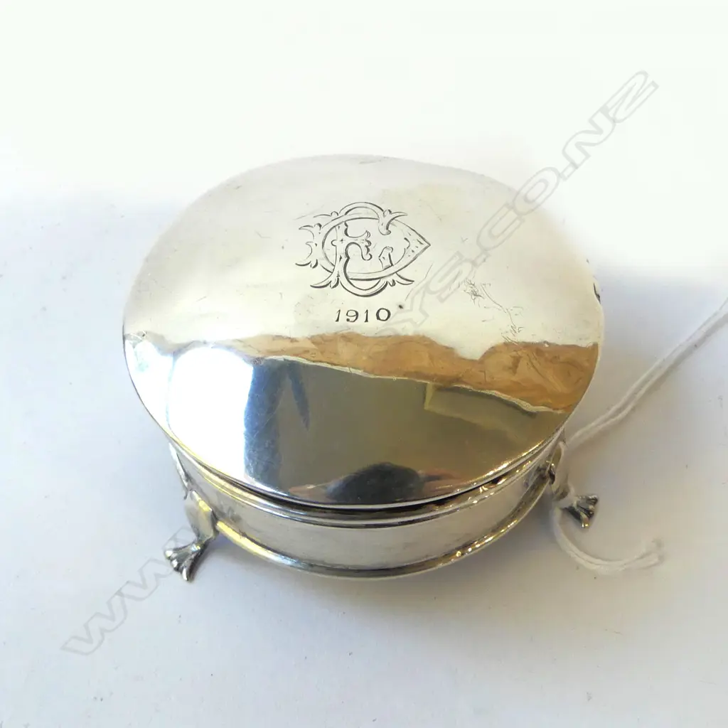 STG SILVER TRINKET BOX ON 3 FEET BIRMINGHAM 1910, FAULTS D.80MM Image 1++