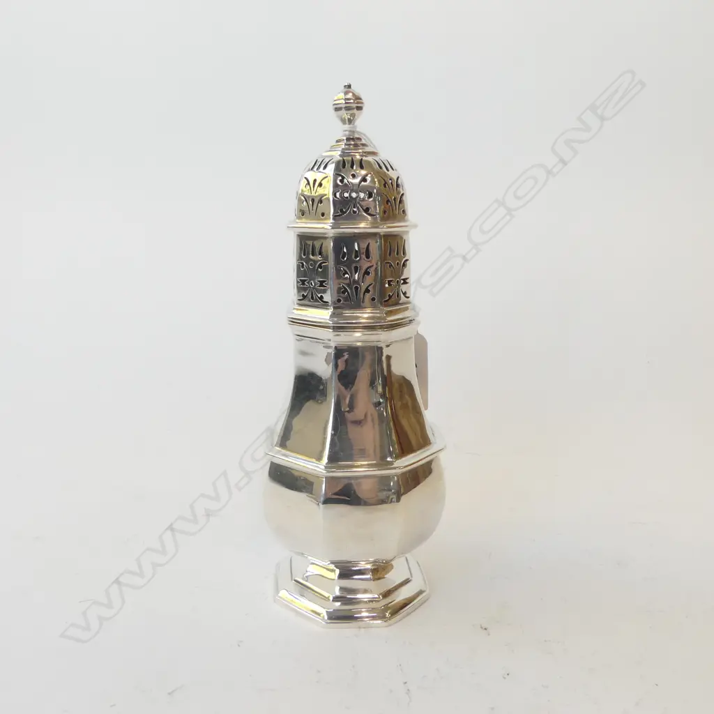 STG SILVER SUGAR SIFTER, LONDON 1935, H.185mm 286gms Image 1++