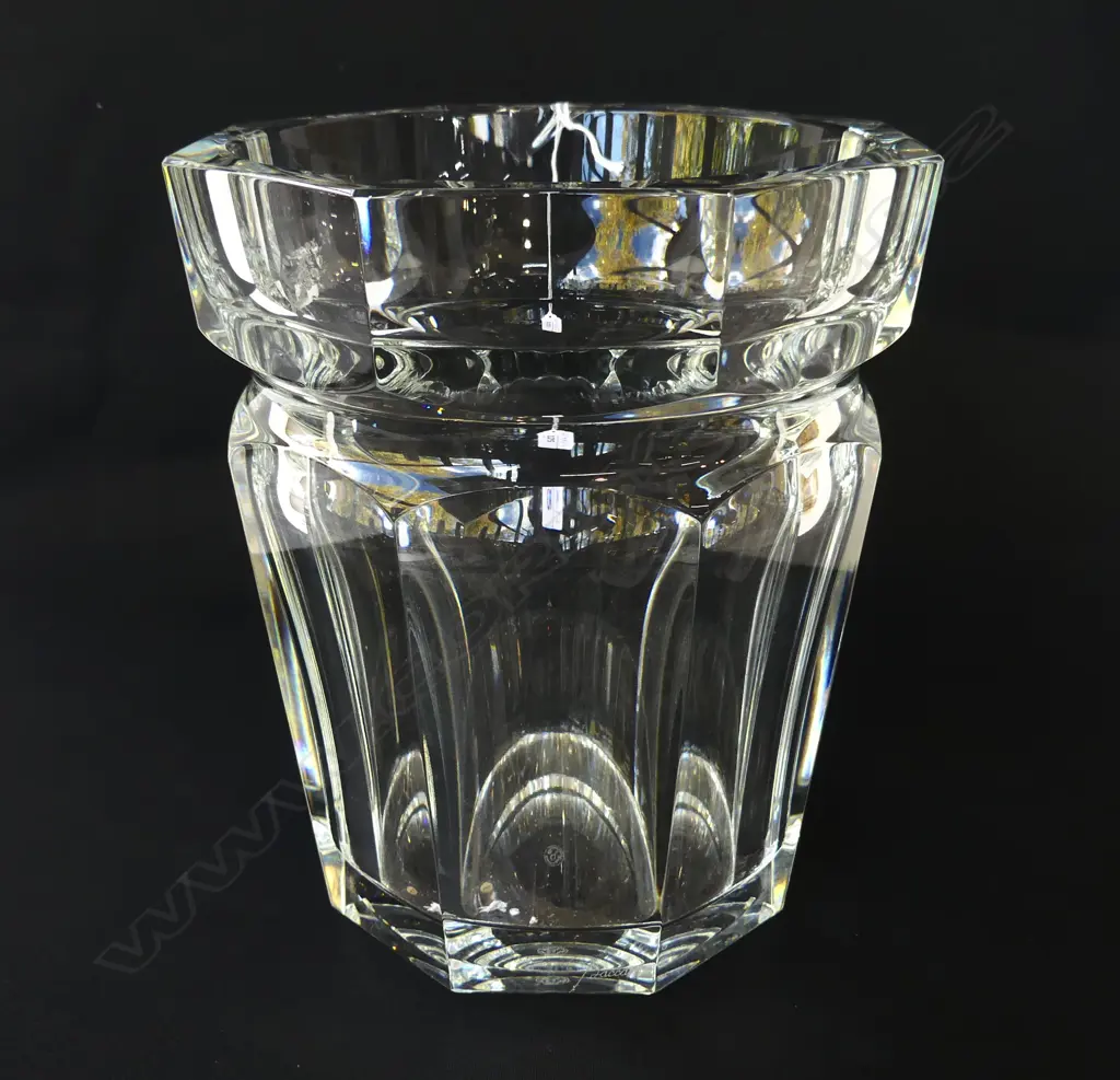 LG BACCARAT OCTAGONAL CRYSTAL VASE H.225mm Image 1++
