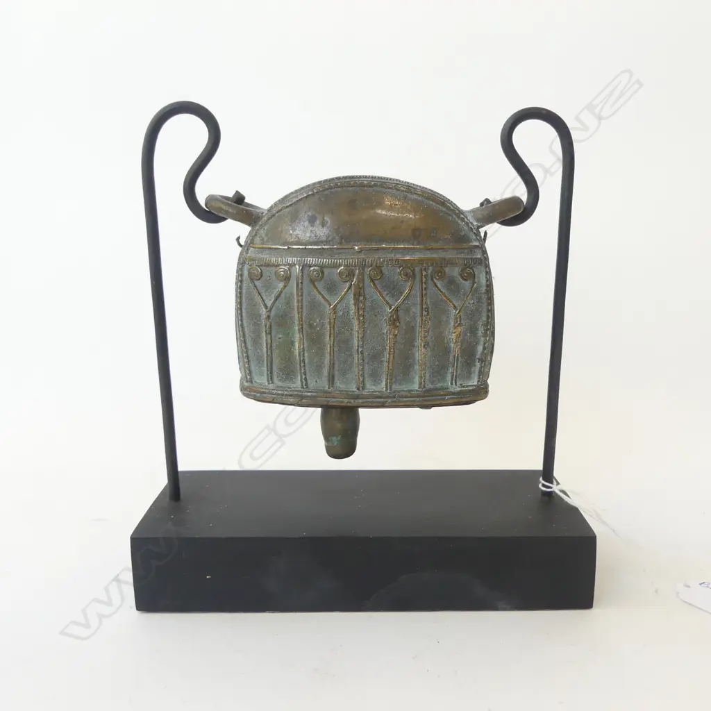 ANTIQUE BURMESE COW BELL, MOUNTED ON STAND H.200mm Image 1++