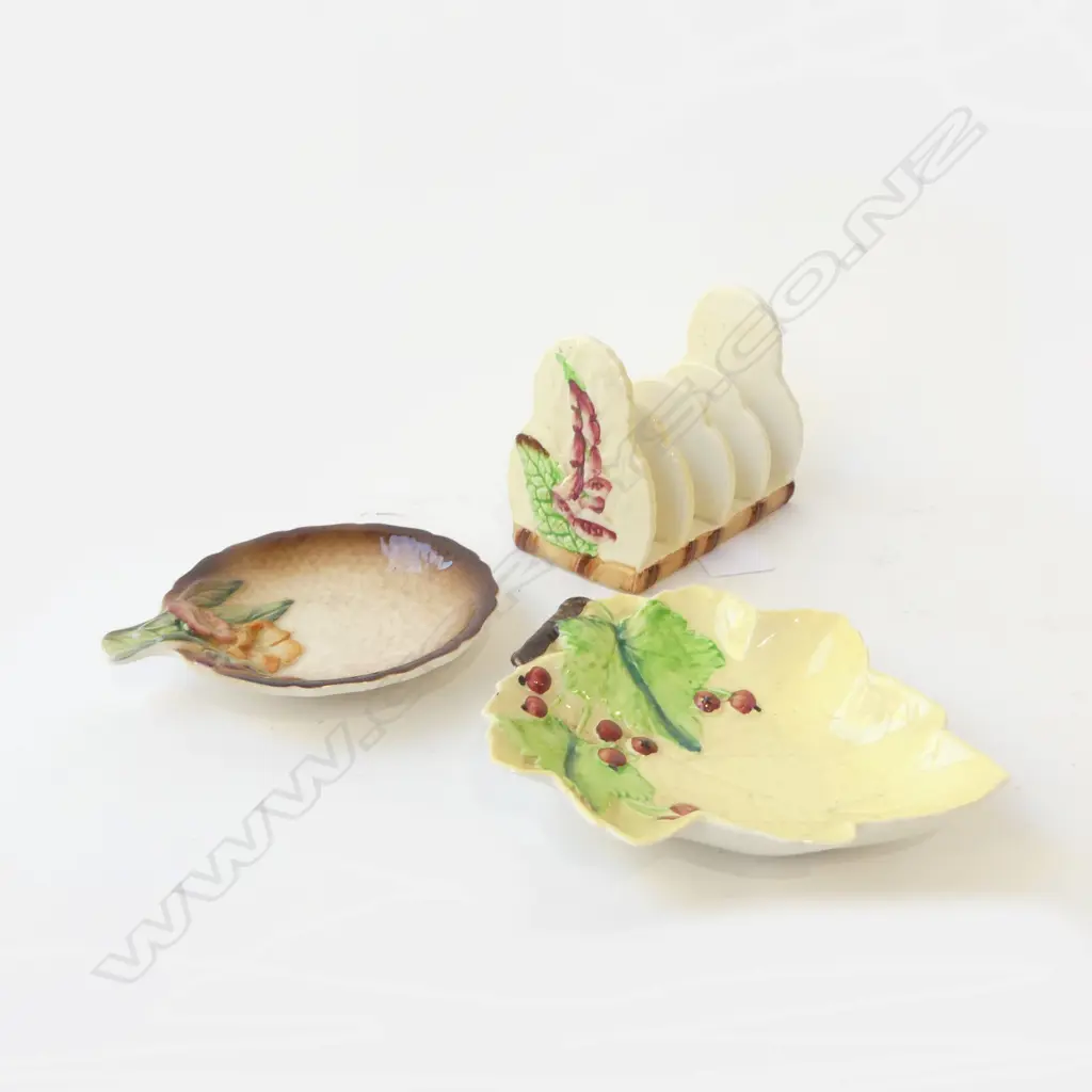 CARLTON WARE FOXGLOVE TOAST RACK & TWO CARLTON WARE DISHES, L.105M Image 1++