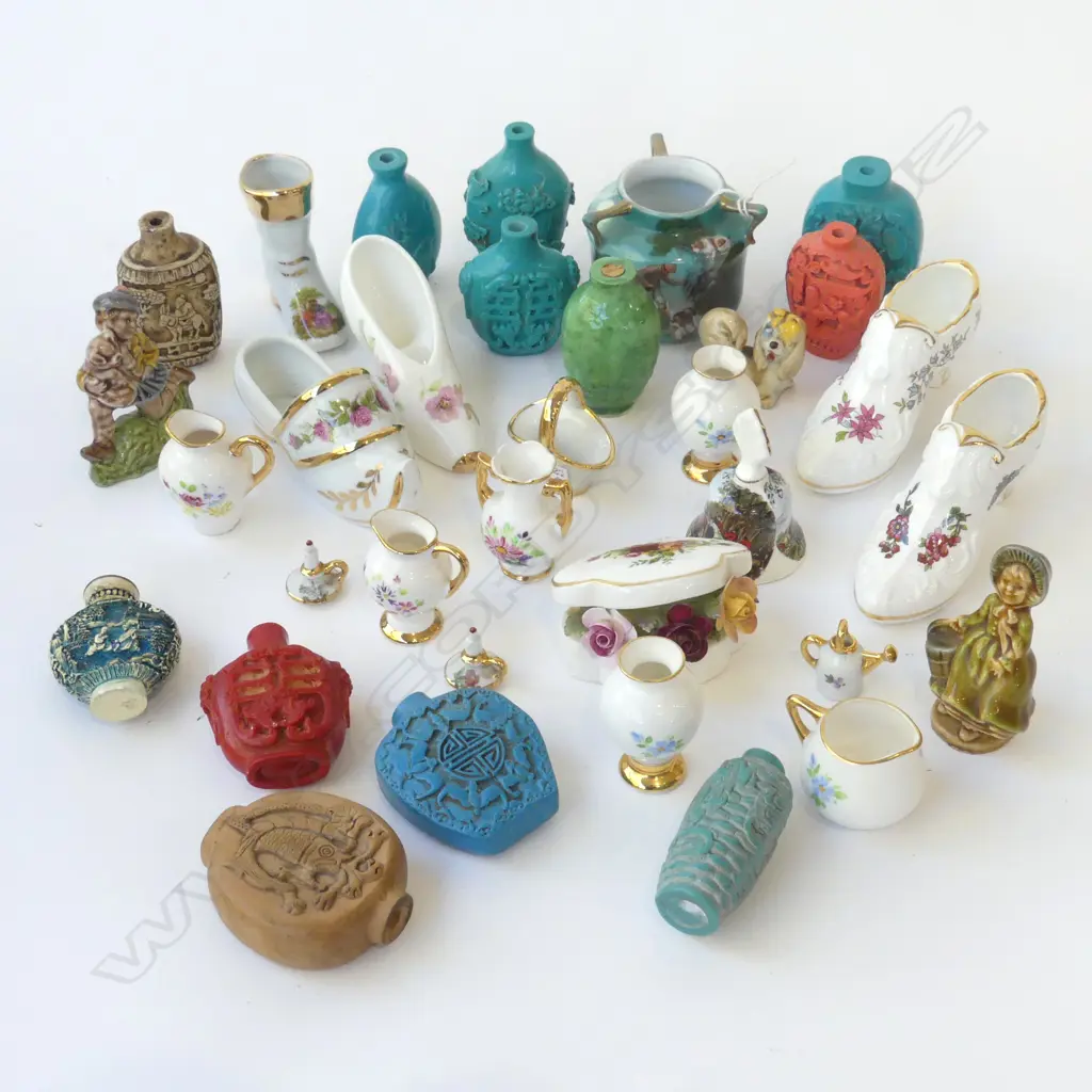 ASST. CHINA TRINKETS, ORIENTAL SNUFF BOTTLES Image 1++