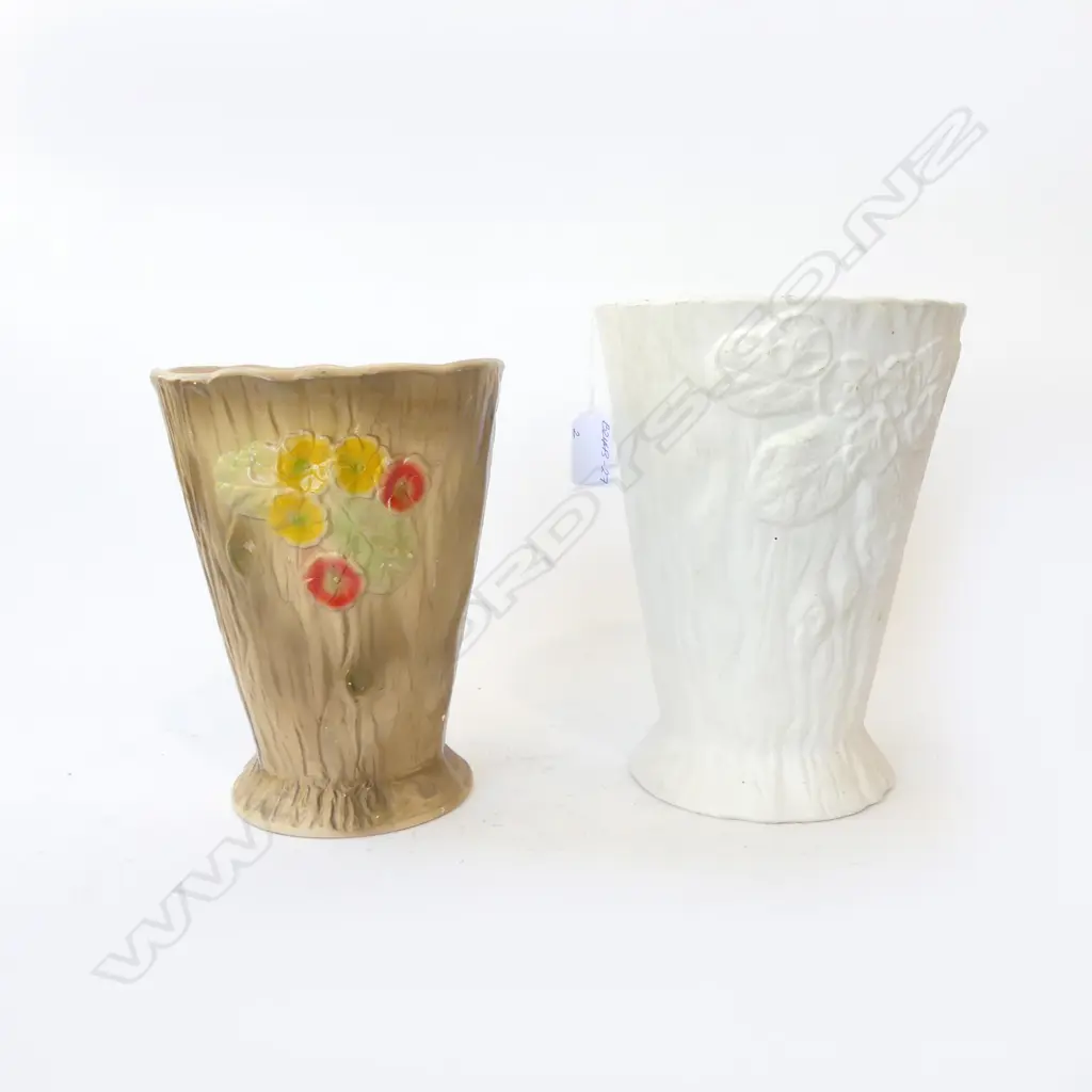 2 VASES ROYAL OAK POTTERIES for CROWN LYNN, H,220mm & 200mm Image 1++