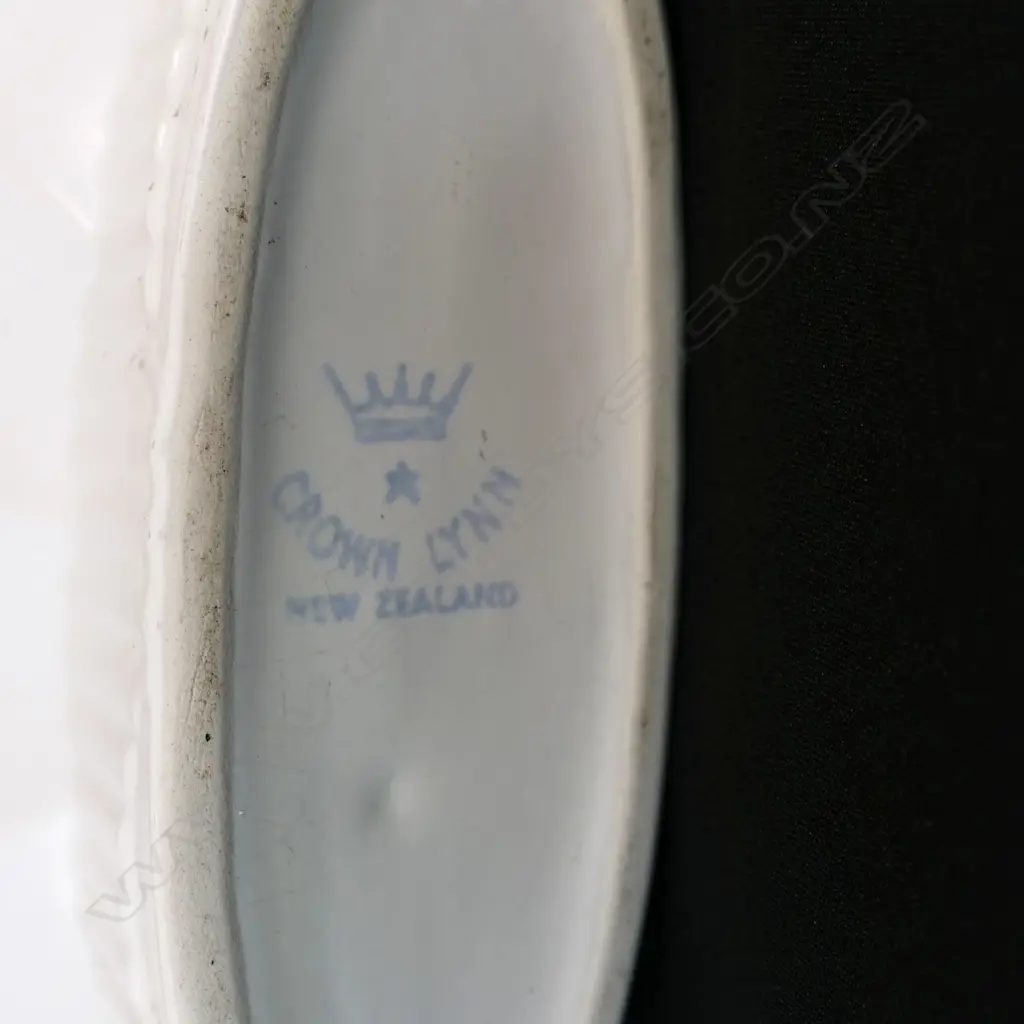 CREAM CROWN LYNN  VASE, SHAPE No.668, L.330mm, SM CRACK TO RIM Image 1++