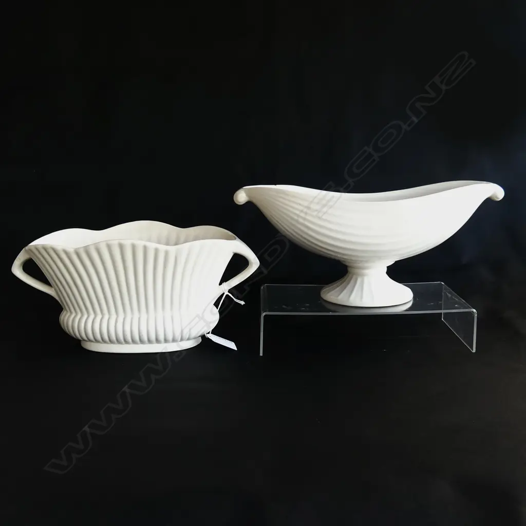 ROYDON CROWN LYNN TROUGH VASE & CROWN LYNN TROUGH VASE Image 1++