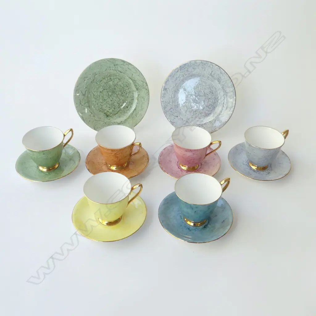 14 PCE ROYAL ALBERT 'GOSSAMER' TEA SET; 6 C/S + 2 SIDE PLATES Image 1++