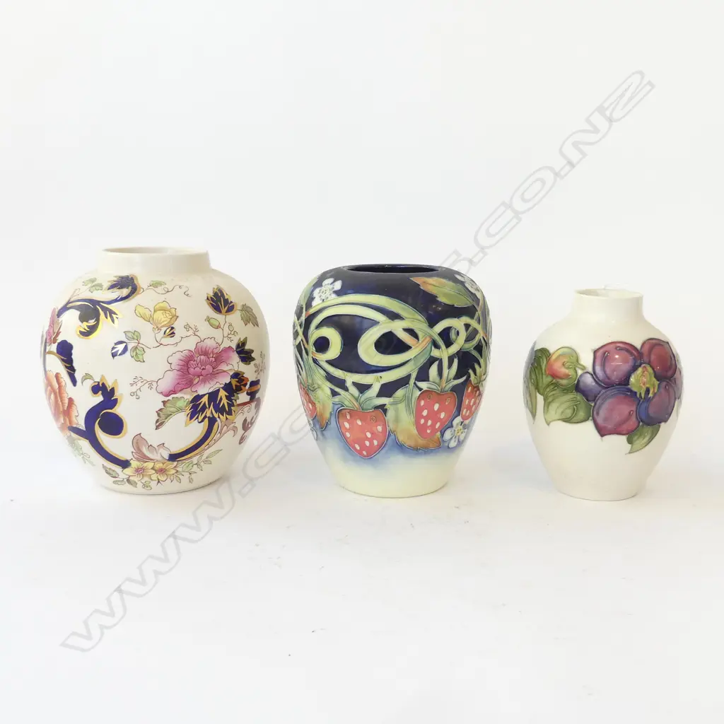 3 VASES; MASONS MANDALAY H.150mm, OLD TUPTON WARE, MOORCROFT ANEMONE Image 1++