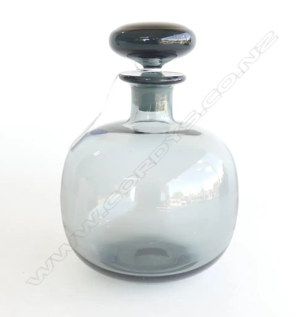 VINTAGE REIJMYRE SMOKEY GREY GLASS DECANTER, H.190mm Image 1++