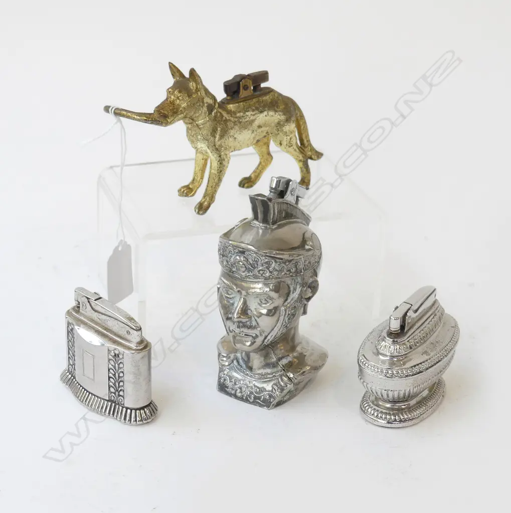 4 VINTAGE TABLE LIGHTERS Image 1++