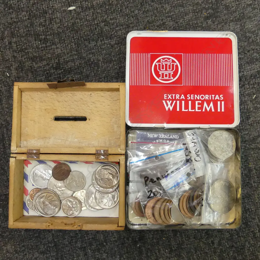NZ COINS 1898 onwards half crowns in 2 boxes Image 1++