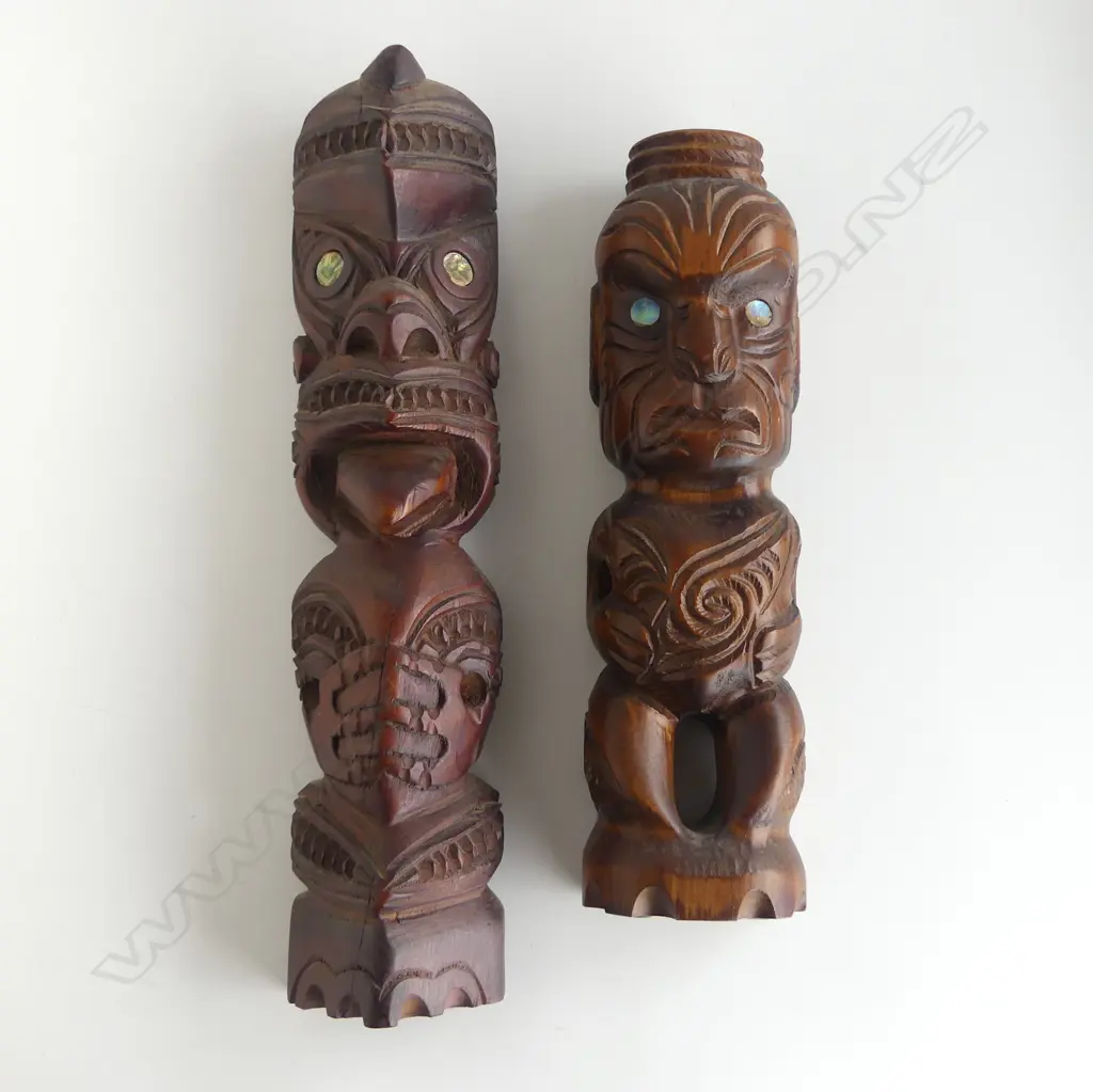 2 SMALL MAORI TOURIST ART TEKOTEKO largest H.305mm. Collected in the U.S.A. c1990's Image 1++