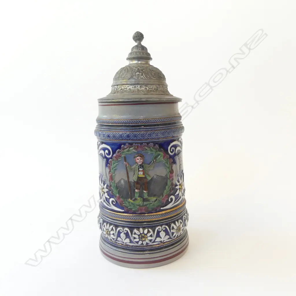 LARGE VINTAGE GERMAN BEER STEIN ‘ZUM ANDENKEN‘ MAKER: L.T.M, H.250MM Image 1++