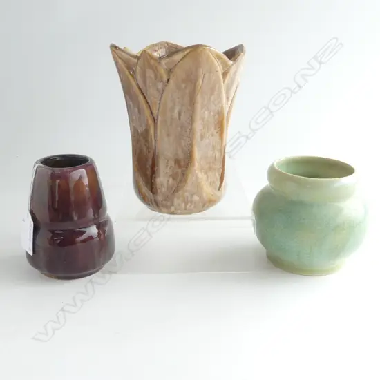 3 PC AMBRICO CROWN LYNN, ONLY SM MAUVE VASE FREE of FAULTS