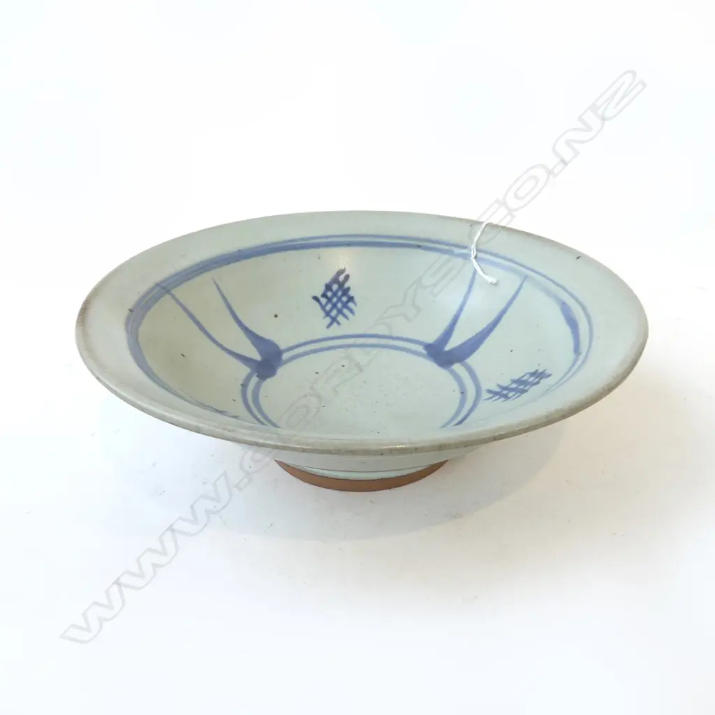 PETER STICHBURY POTTERY BOWL 265mm dia Image 1++