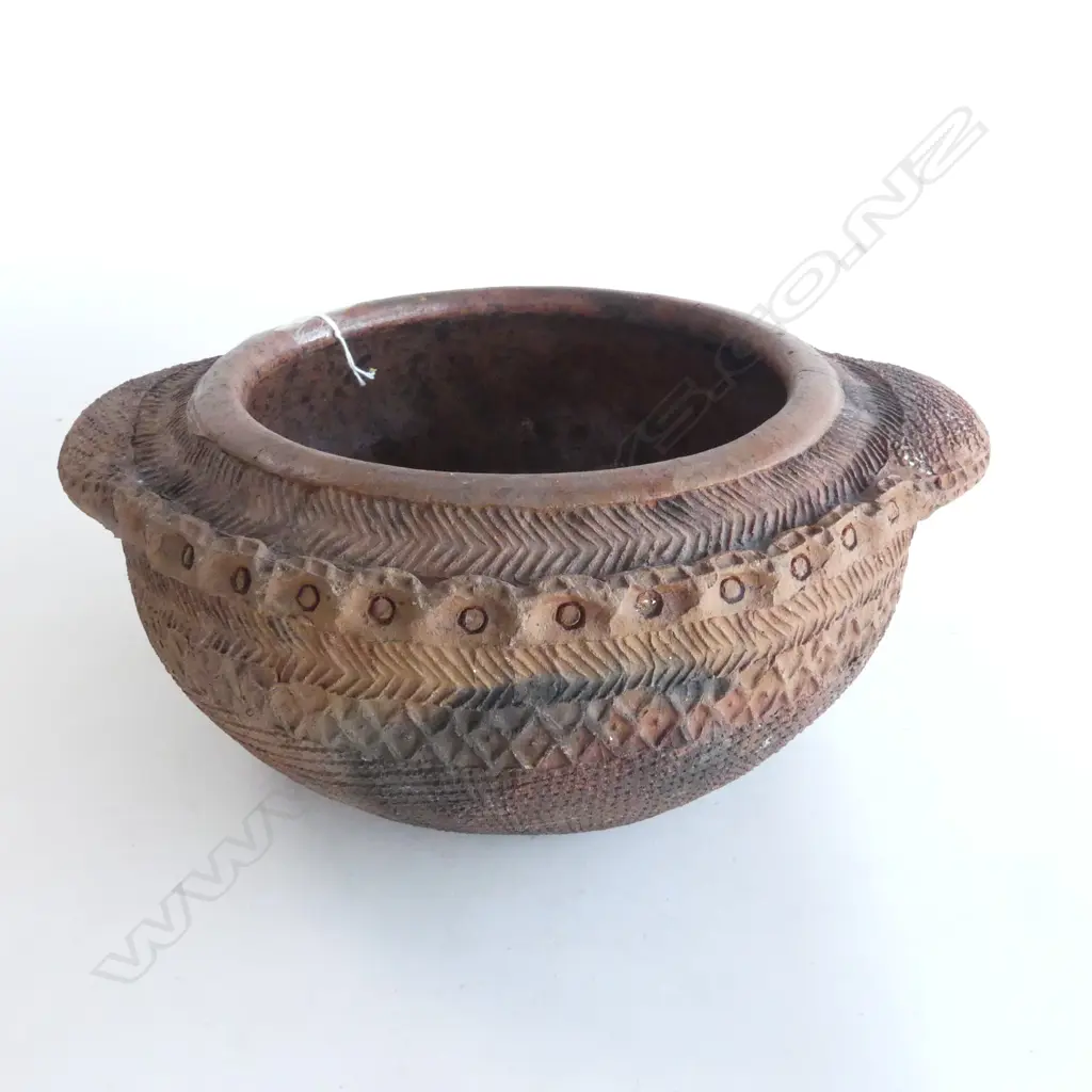 CLAY COOKING POT 270mm dia Image 1++