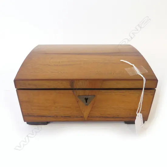 INLAID WOODEN BOX W.205mm