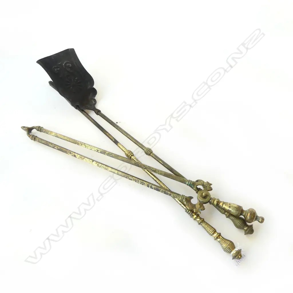 3 VINTAGE BRASS FIRE TOOLS: SHOVEL, TONGS, POKER Image 1++