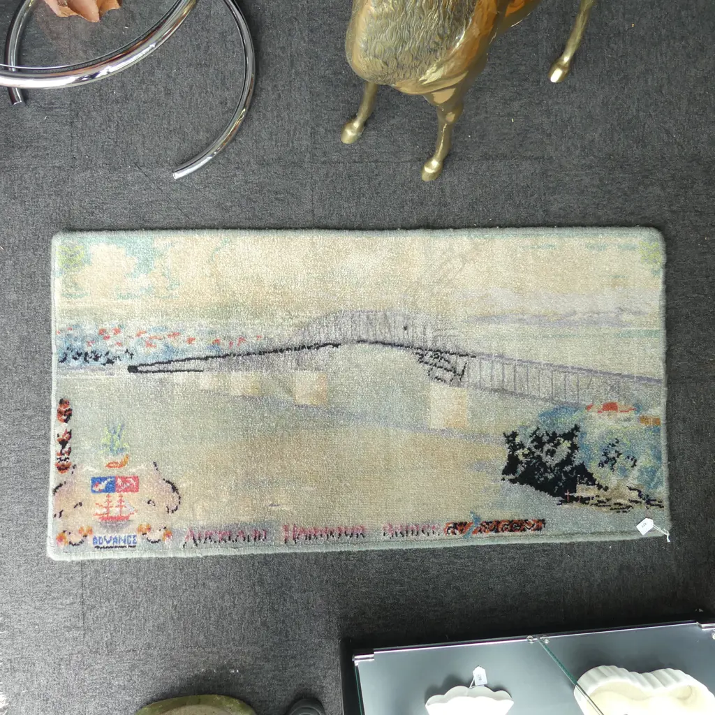 FELTEX AUCKLAND HARBOUR BRIDGE RUG - WORN 670x1300mm Image 1++