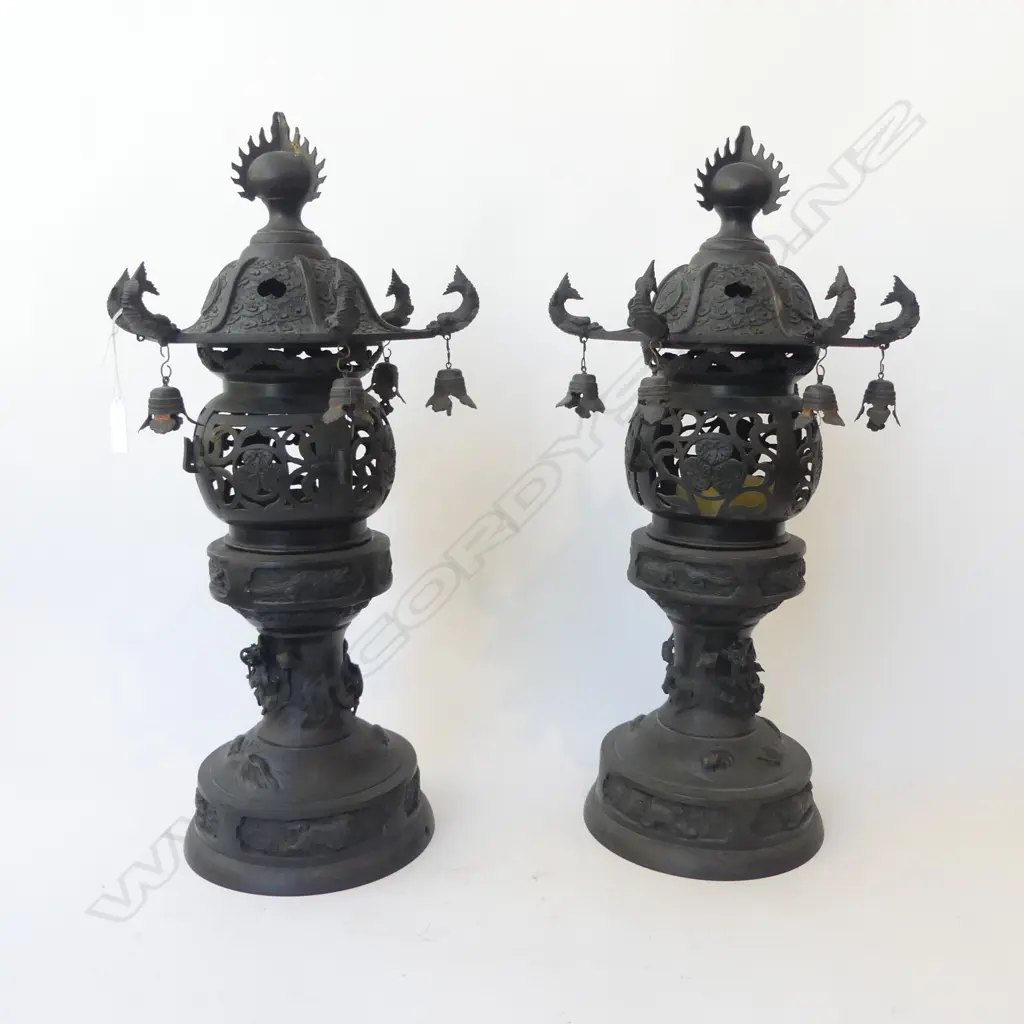 PR BRONZE CHINESE LANTERNS H490MM SOME FAULTS Image 1++