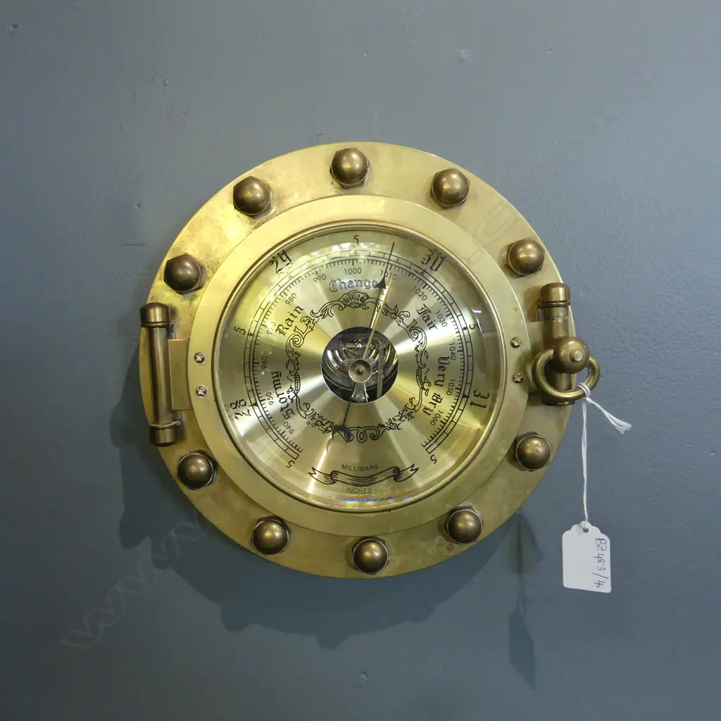 ANTIQUE STYLE BAROMETER 230mm dia Image 1++