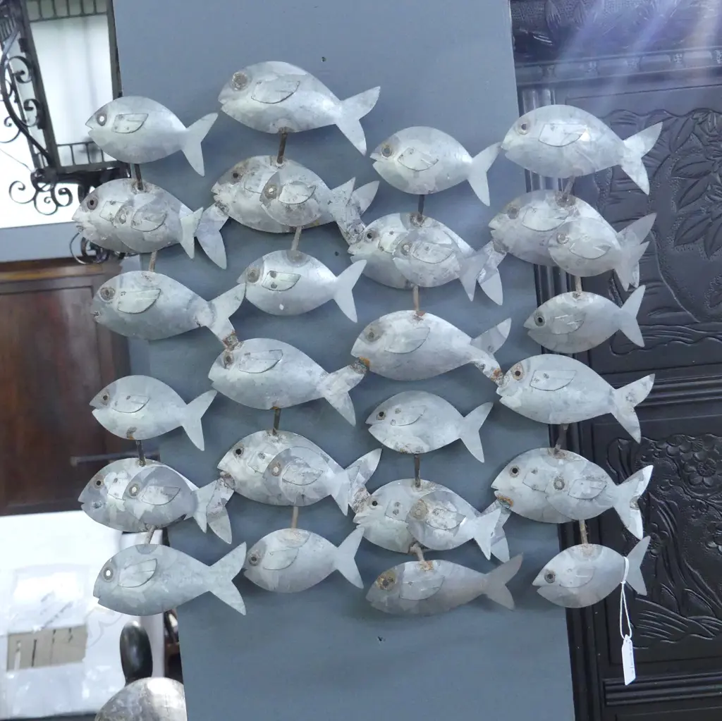 METAL SCHOOL OF FISH ARTWORK 400x450mm Image 1++