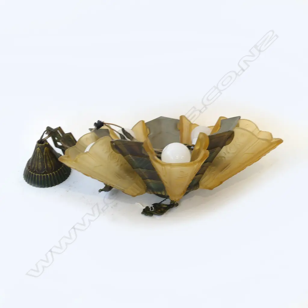 DECO LIGHT FITTING - GLASS REPAIRED Image 1++