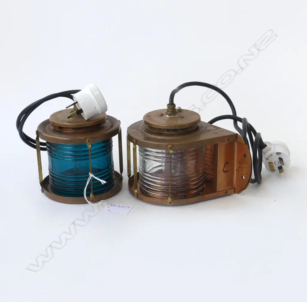 2 VINTAGE NAVIGATION LAMPS 'LONGRUN AUCKLAND' W.200mm Image 1++