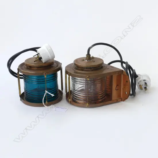 2 VINTAGE NAVIGATION LAMPS 'LONGRUN AUCKLAND' W.200mm