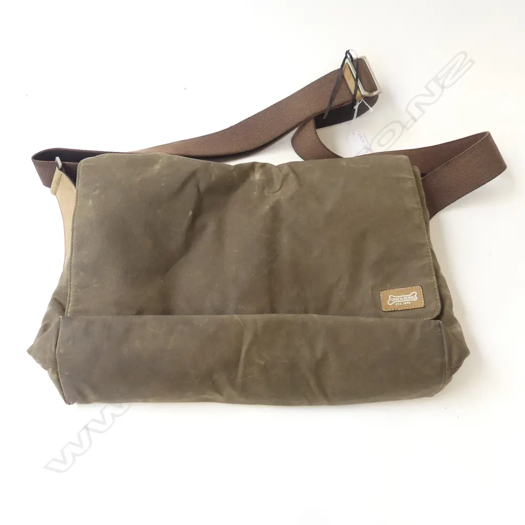 DRIZA-BONE WAXED CANVAS MESSENGER BAG W.400mm Image 1++