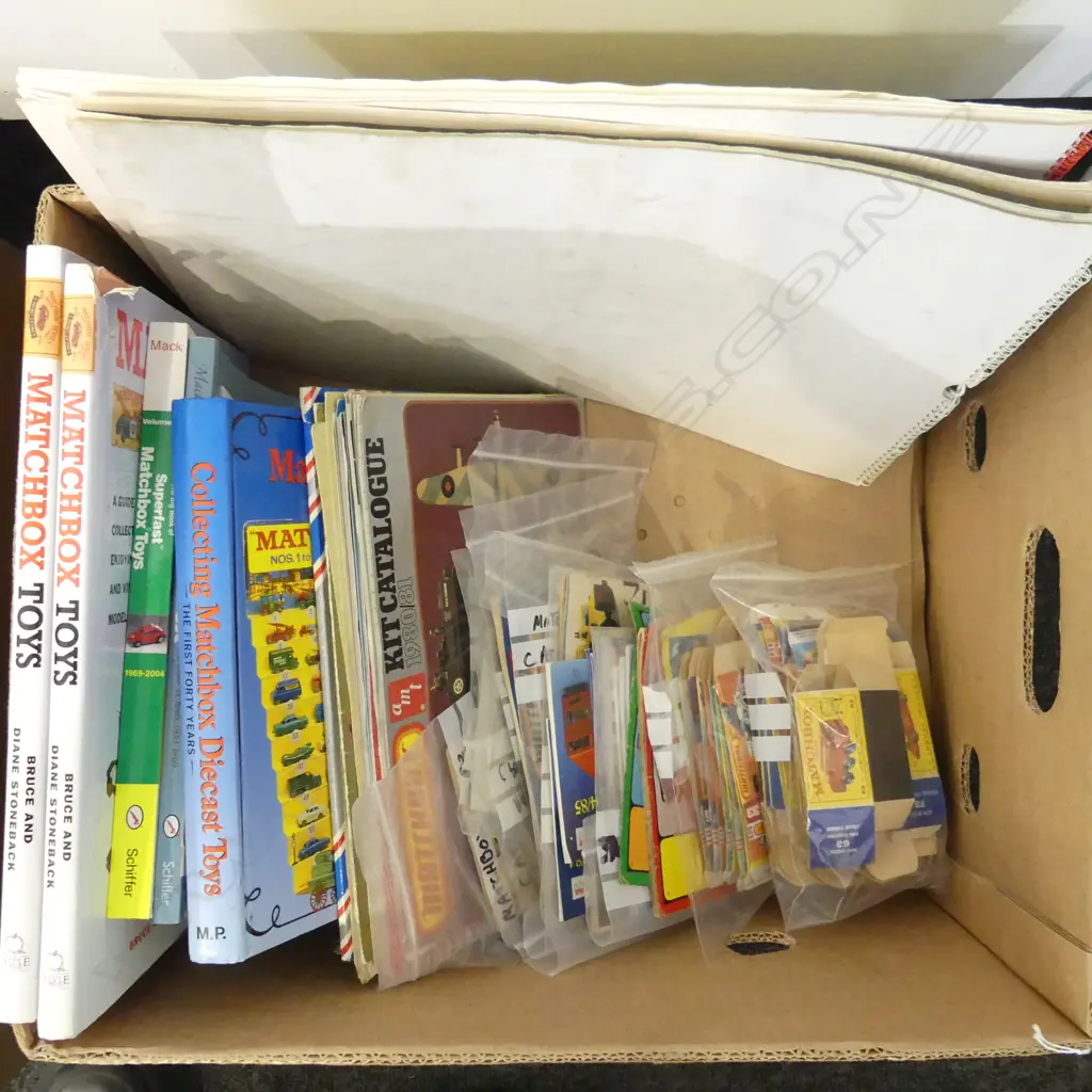 ASST. MATCHBOX BOOKS, COLLECTORS CATALOGUES, EMPTY BOXES ETC Image 1++