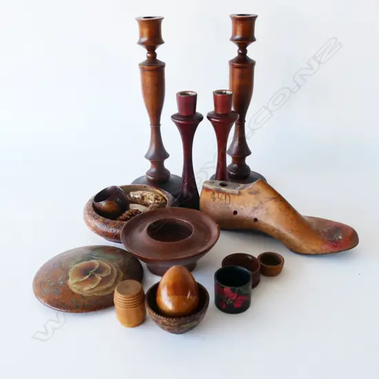 ASSORTMENT OF WOODWARE, INCL: 2 PR CANDLESTICKS, NAPKIN RINGS & SHOE MOULD, TALLEST H.290mm