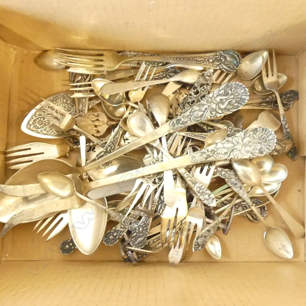 ASST. CUTLERY, MOSTLY 800 PK TESTING AS SILVER PLATE Image 1++