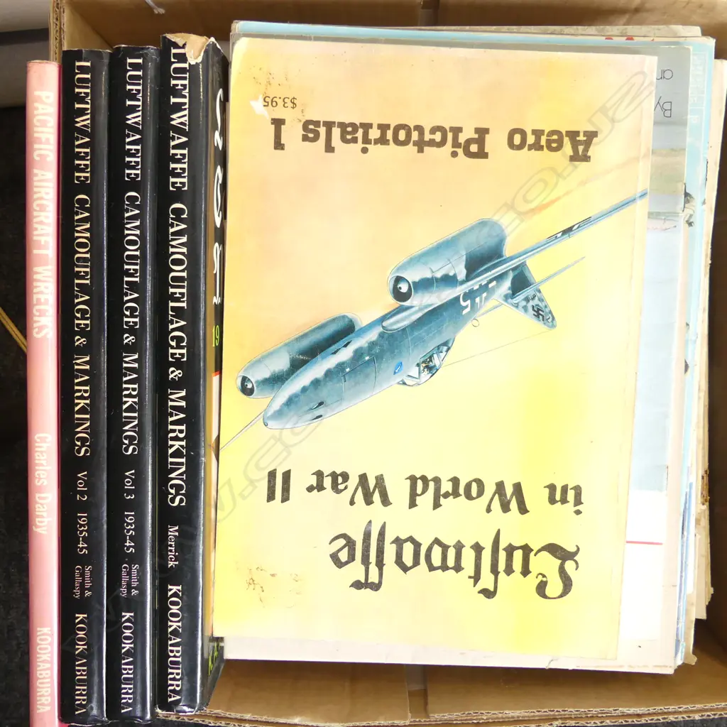 MILITARY BOOKS & MAGAZINES Image 1++