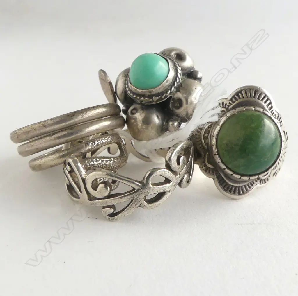 4 SILVER RINGS: 2 GEM SET + 1 SNAKE + 1 KORU HEARTS Image 1++