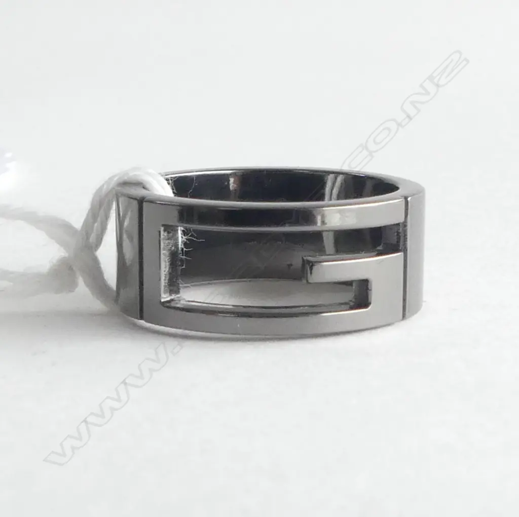 BLACK GUCCI RING, size M Image 1++
