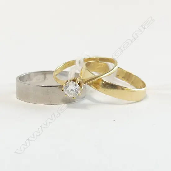 3 X 18ct GOLD RINGS 6.2gms