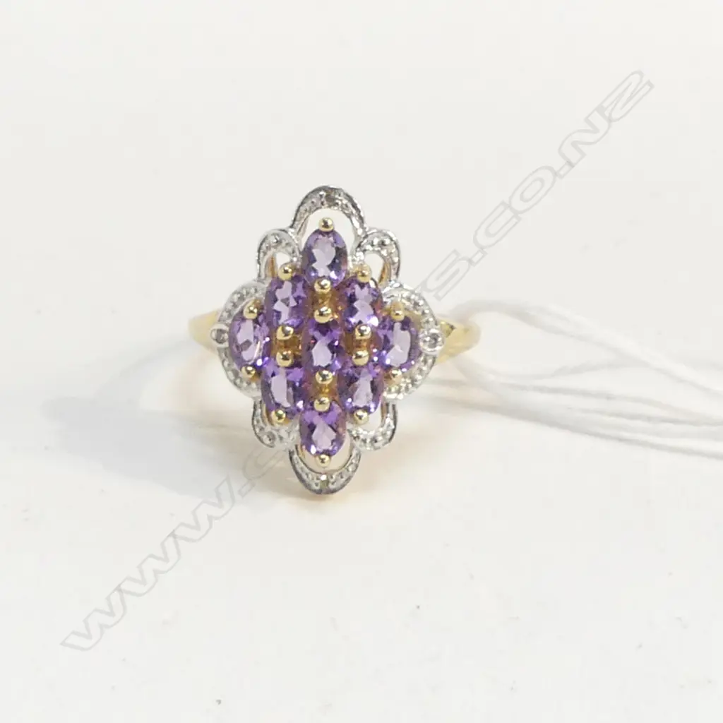 9ct YELLOW GOLD & AMETHYST & 4 SMALL DIAMONDS IN DRESS RING 3gms  SIZE N 1/2 Image 1++