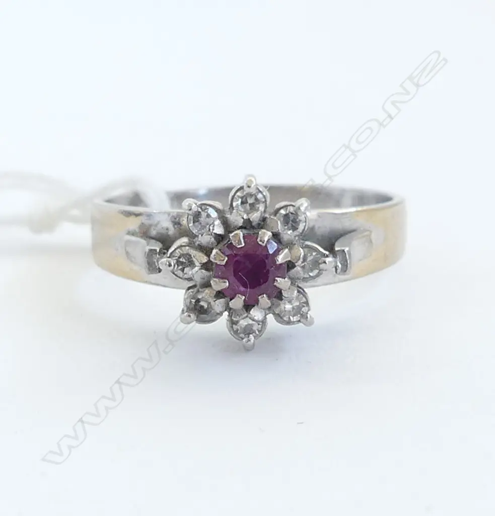 PLATINUM & 18ct RUBY & DIAMOND CLUSTER RING 5.55gms SIZE  R Image 1++