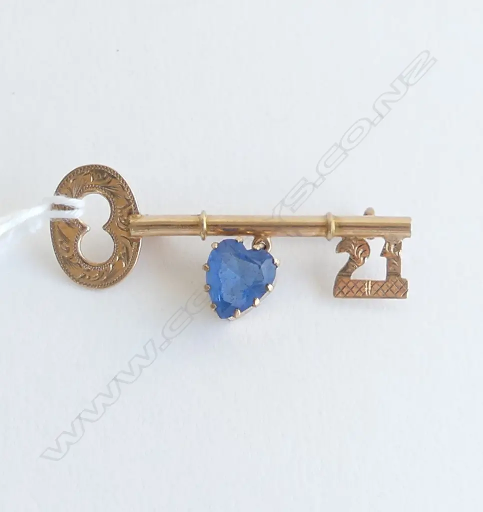 9ct ROSE GOLD 21st KEY BROOCH 2.55gms Image 1++