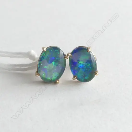 PR 9ct OPAL DOUBLET EAR STUDS
