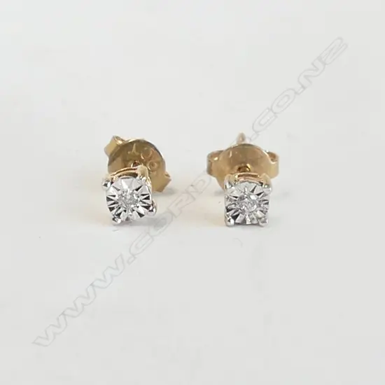 pr 9ct GOLD & DIAMOND STUDS (ILLUSION SET) EARRINGS