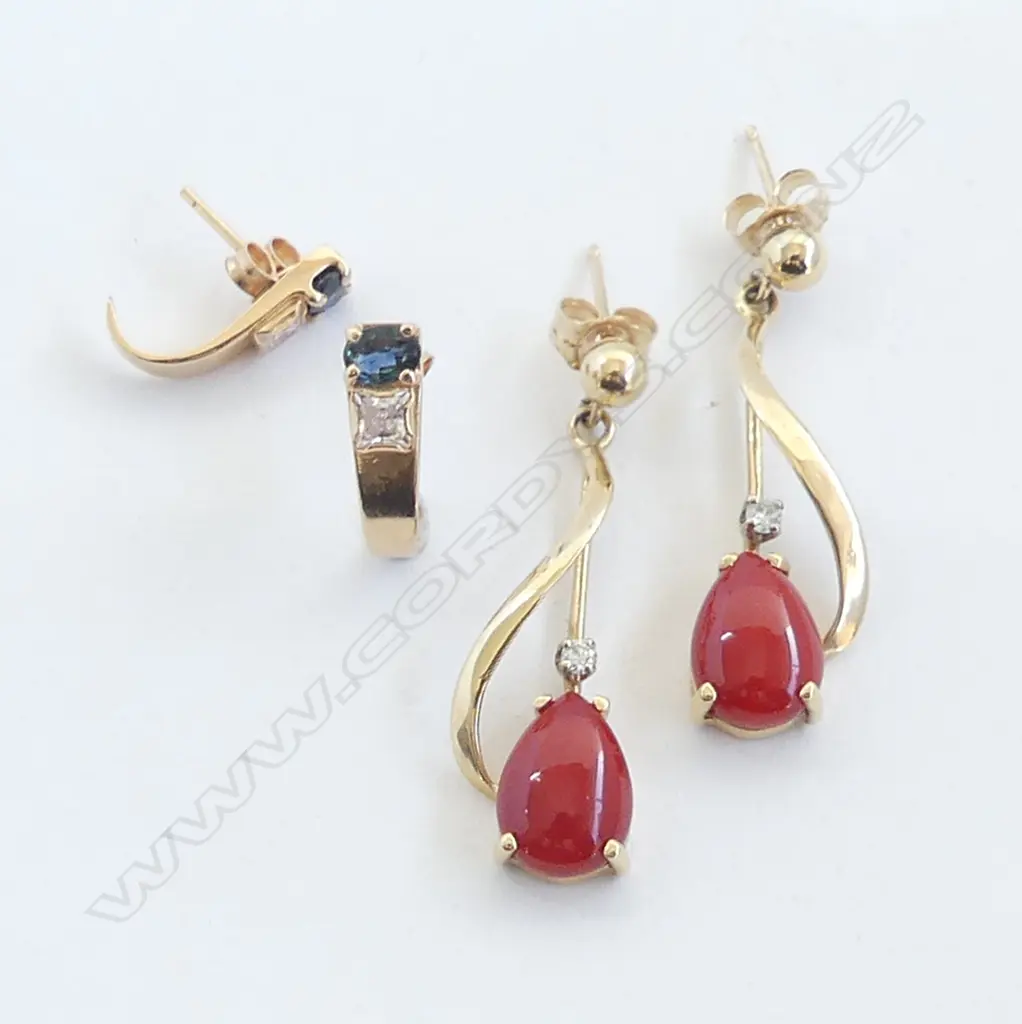 2 PRS 14ct EARRINGS 4.4gms Image 1++