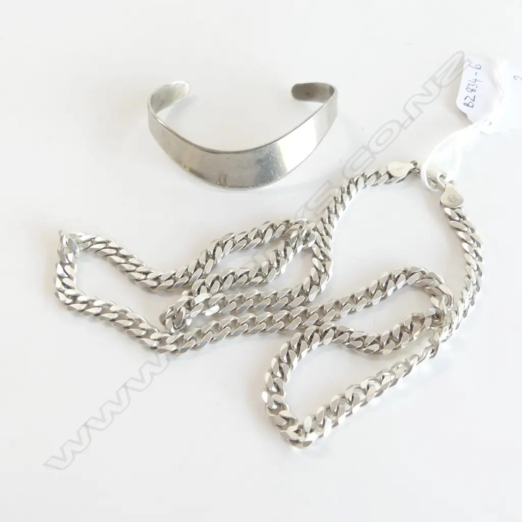 SILVER CHAIN NECKLACE & SILVER MODERNIST CUFF BRACELET Image 1++