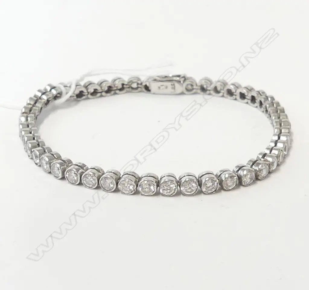 STG & FAUX DIAMOND TENNIS BRACELET Image 1++