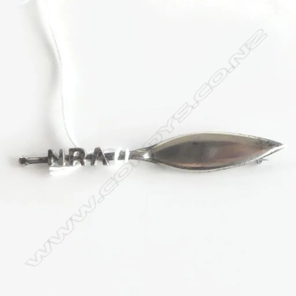 'NRA' SILVER PADDLE FORM BROOCH Image 1++